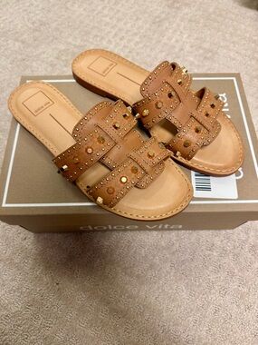 Dolce Vita Welsa Stud Slide Sandals 9.0